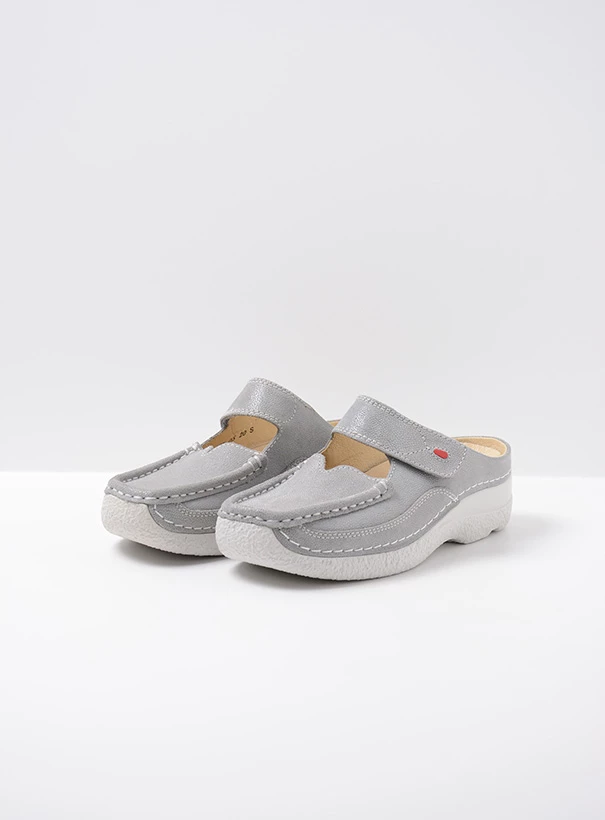 wolky comfort shoes 06227 roll slipper 15206 light gray nubuck front