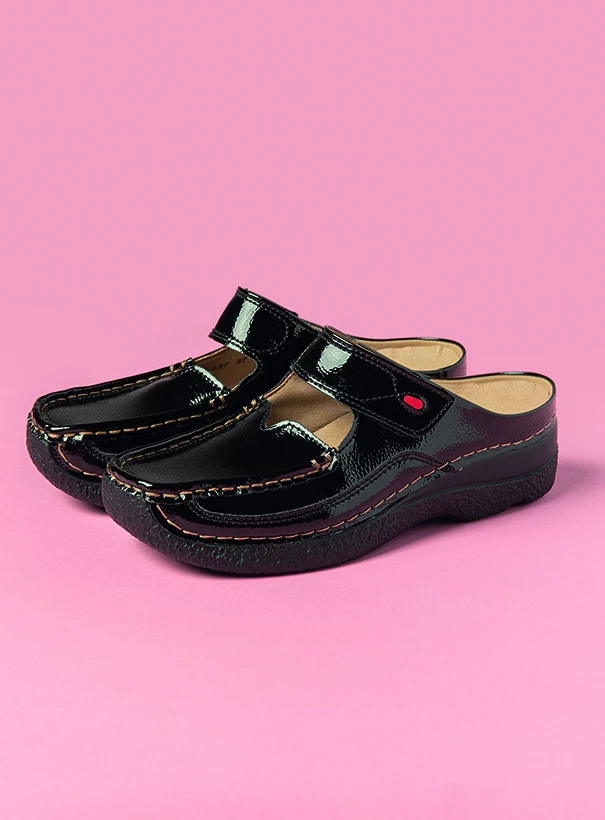 wolky comfort shoes 06232 roll slipper vegan 96000 black vegan patent leather sfeer