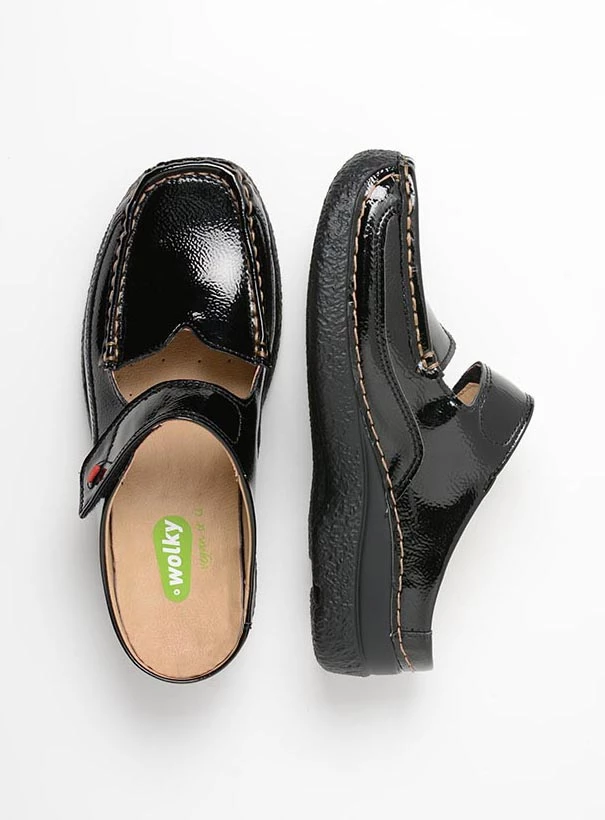 wolky comfort shoes 06232 roll slipper vegan 96000 black vegan patent leather top