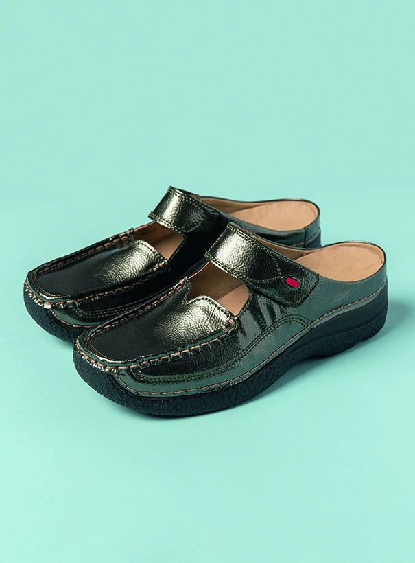 wolky comfort shoes 06232 roll slipper vegan 96700 greygreen vegan patent leather sfeer