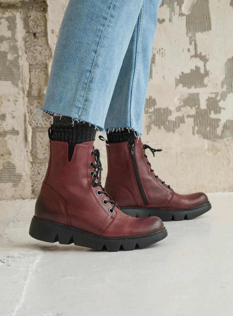 Buy your Wolky Hope XW burgundy leather shoes online Wolky
