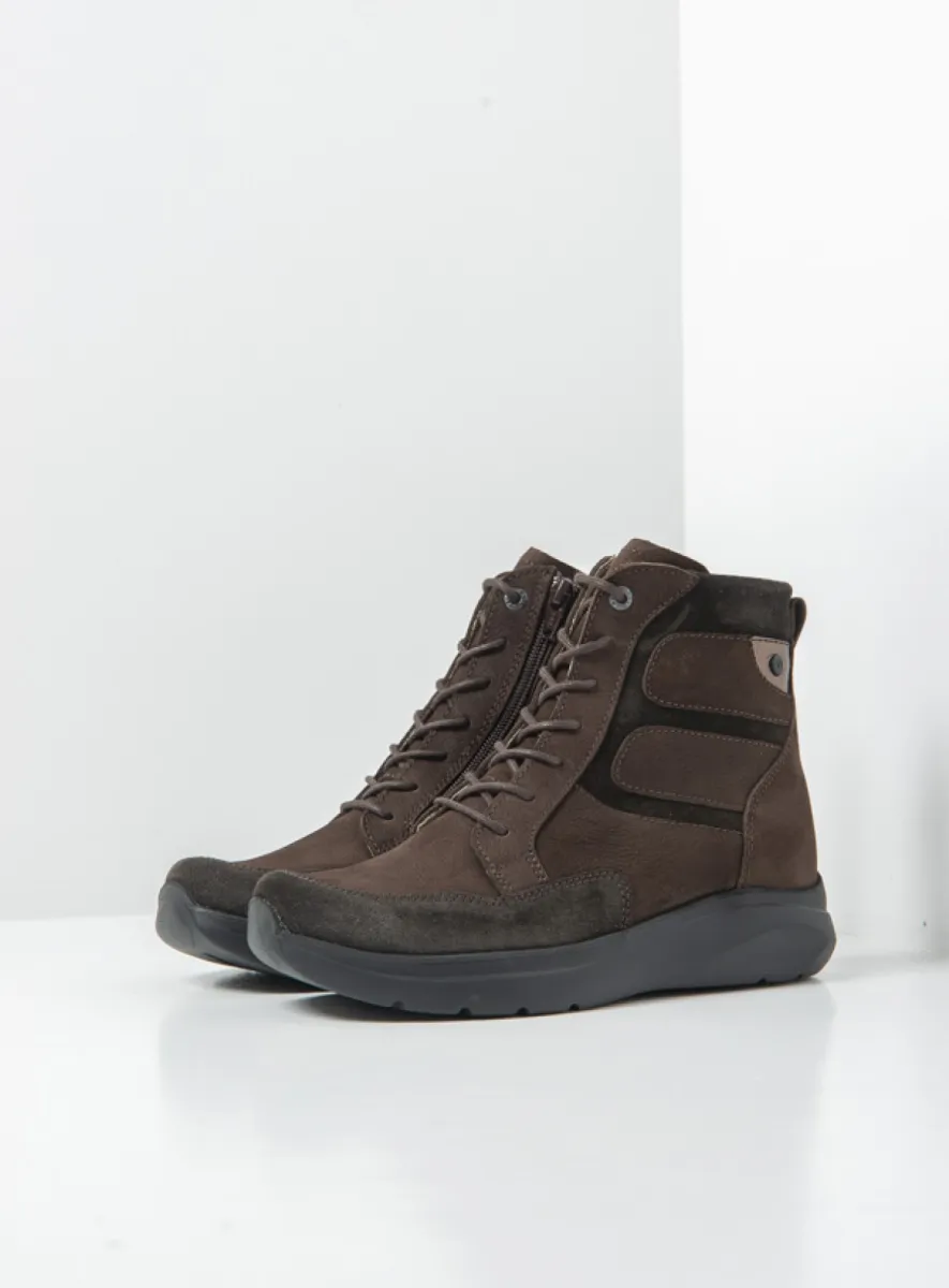 Wolky Slam - brown nubuck Arch support shoes for women