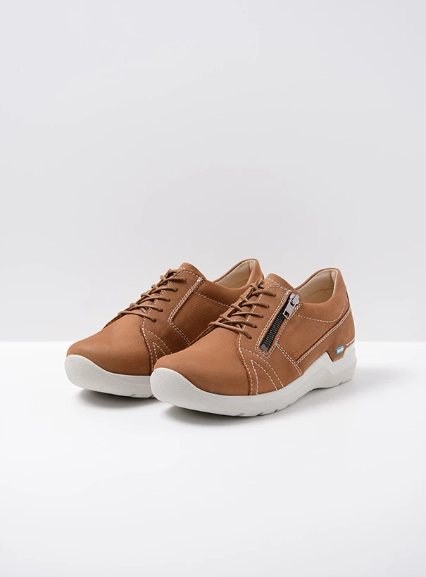wolky low lace up shoes 06609 feltwell 11410 tobacco brown nubuck front