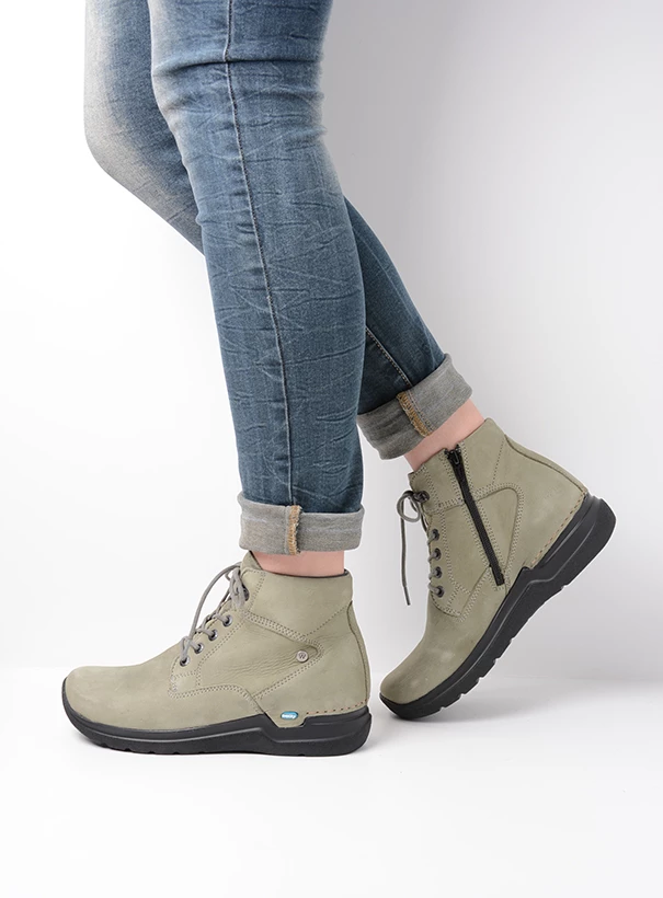 wolky high lace up shoes 06616 whynot hv 10215 castor grey nubuck detail