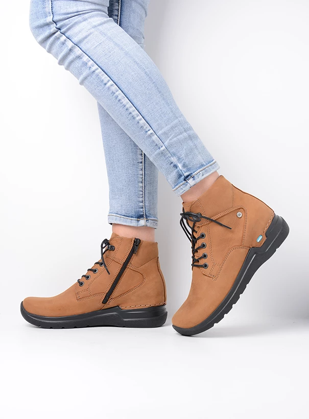 wolky high lace up shoes 06616 whynot hv 16360 camel nubuck detail