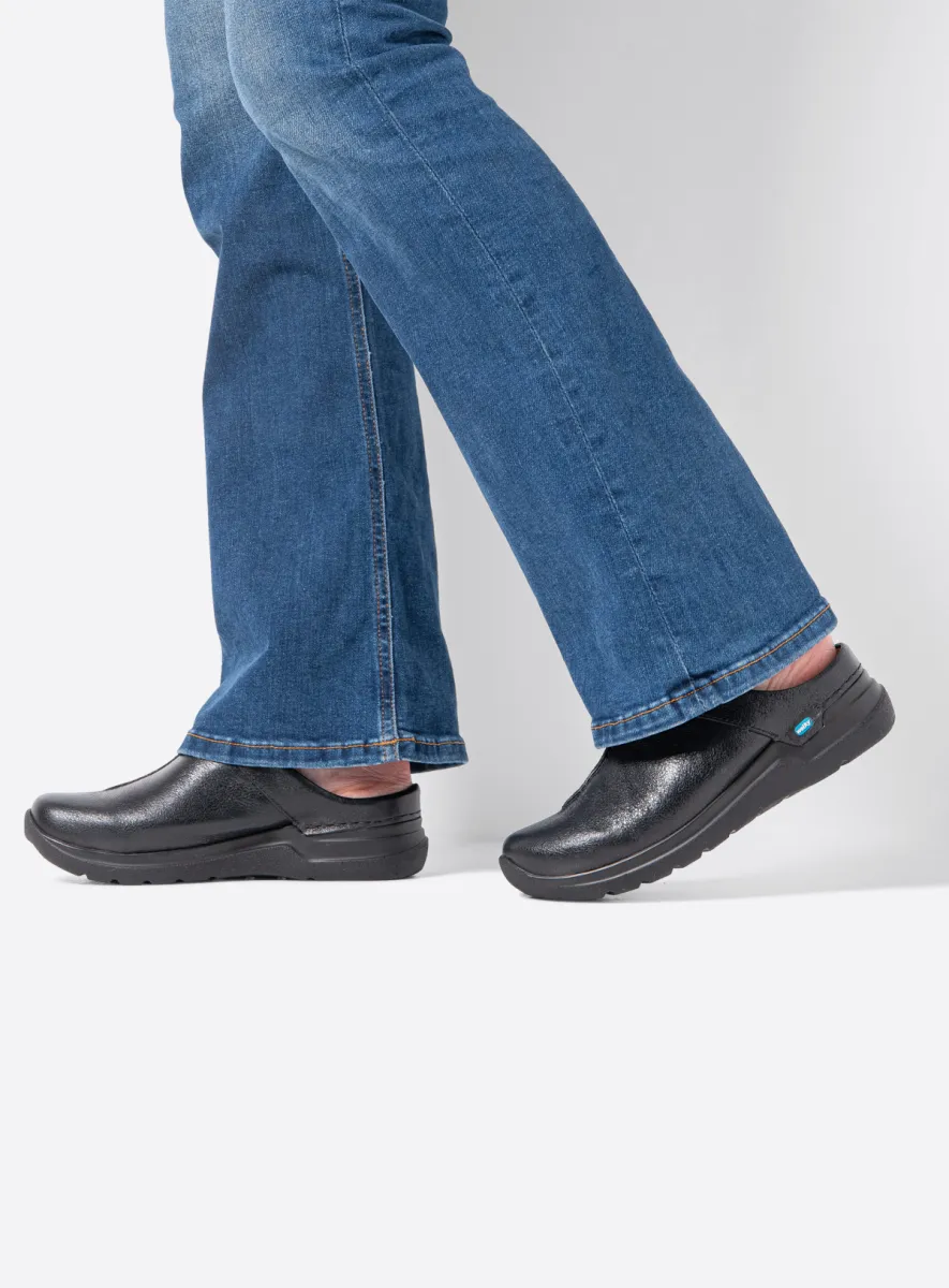 Wolky Holland DB - black metallic leather Clogs for women