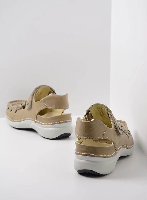 wolky comfort shoes 07204 rolling sun 35390 beige leather back