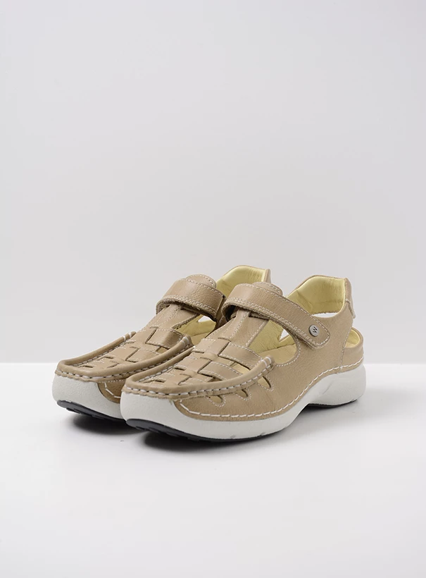 wolky comfort shoes 07204 rolling sun 35390 beige leather front