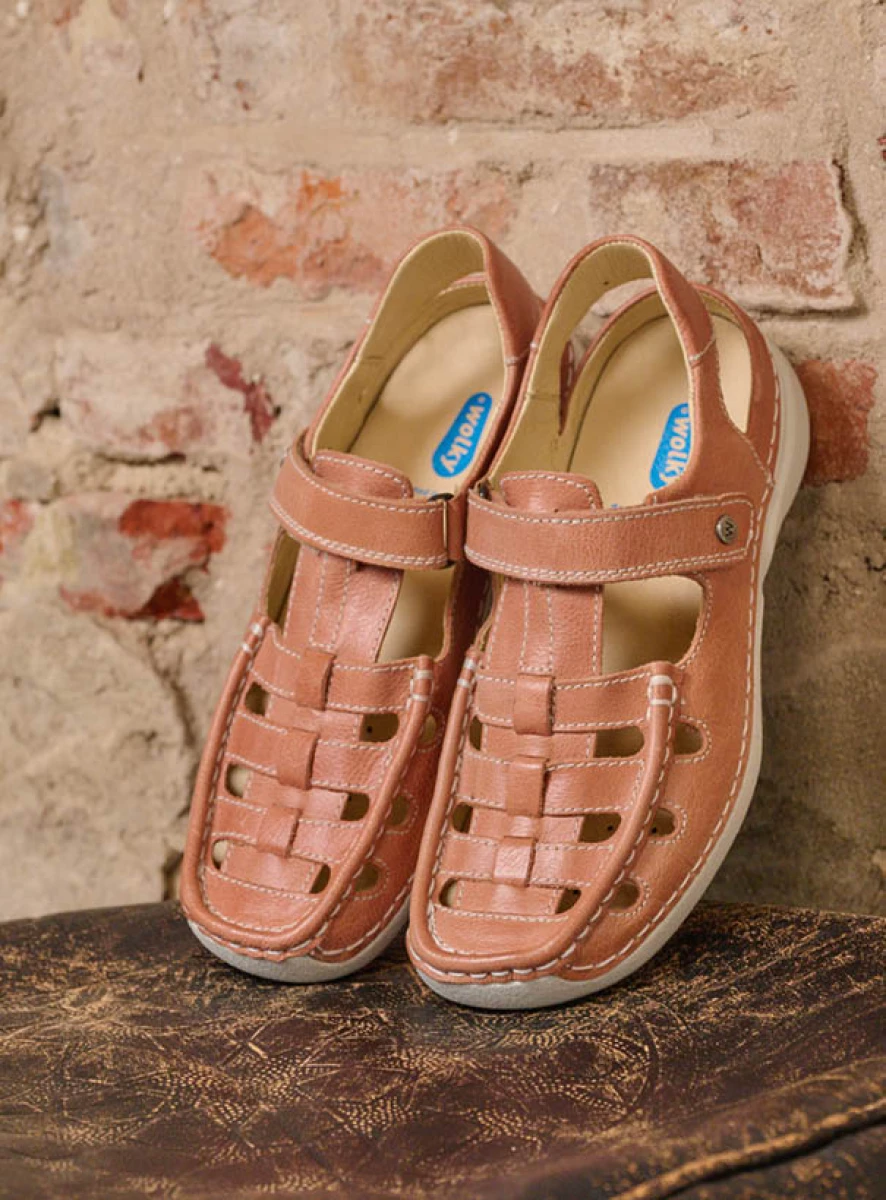 wolky comfort shoes 07204 rolling sun 35435 soft pink leather sfeer