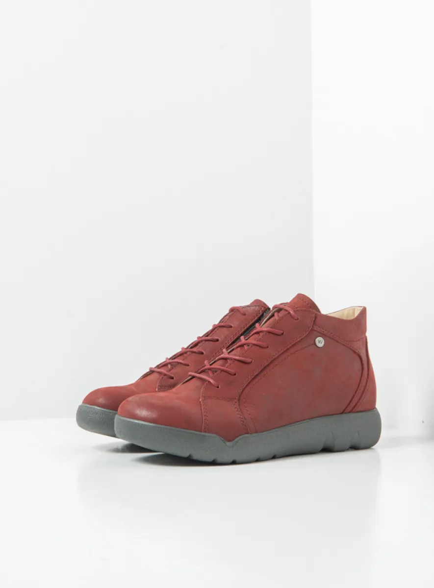 Wolky Lugana - cherry red effect leather Arch support shoes for women