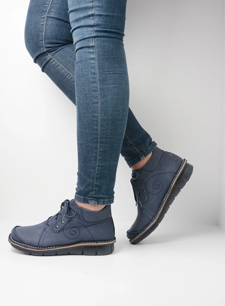 wolky comfort shoes 08384 gallo 12800 blue nubuck detail